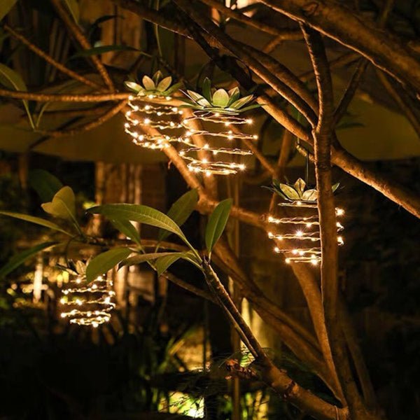 TROPILITE – Enchanting Solar Pineapple Garden Light
