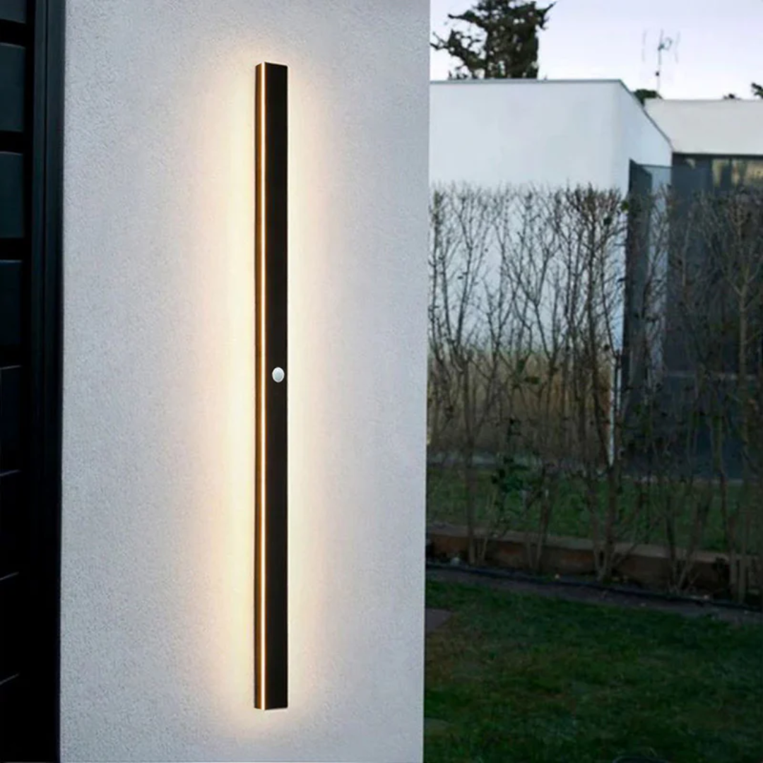 LUMINAIRE – Sleek Outdoor LED Wall Lamp