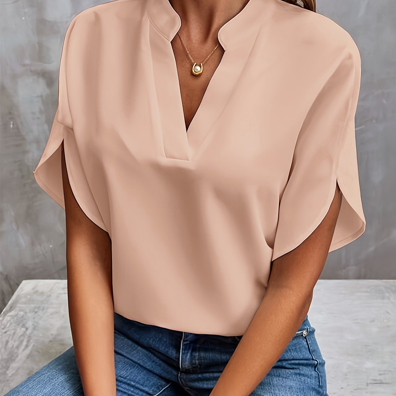 Elegant Lightweight Women's Spring Blouse