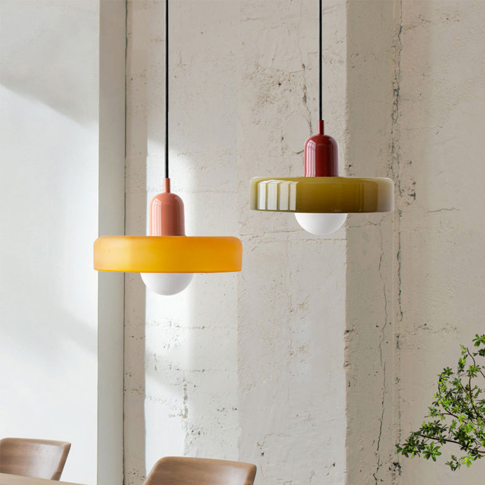LUMINOUS ARTISAN – Elegant Colored Glass Pendant Lamp