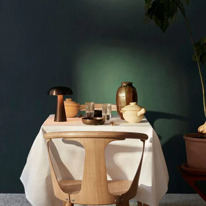 LUMINOUS GLOW – Elegant Wireless Table Lamp