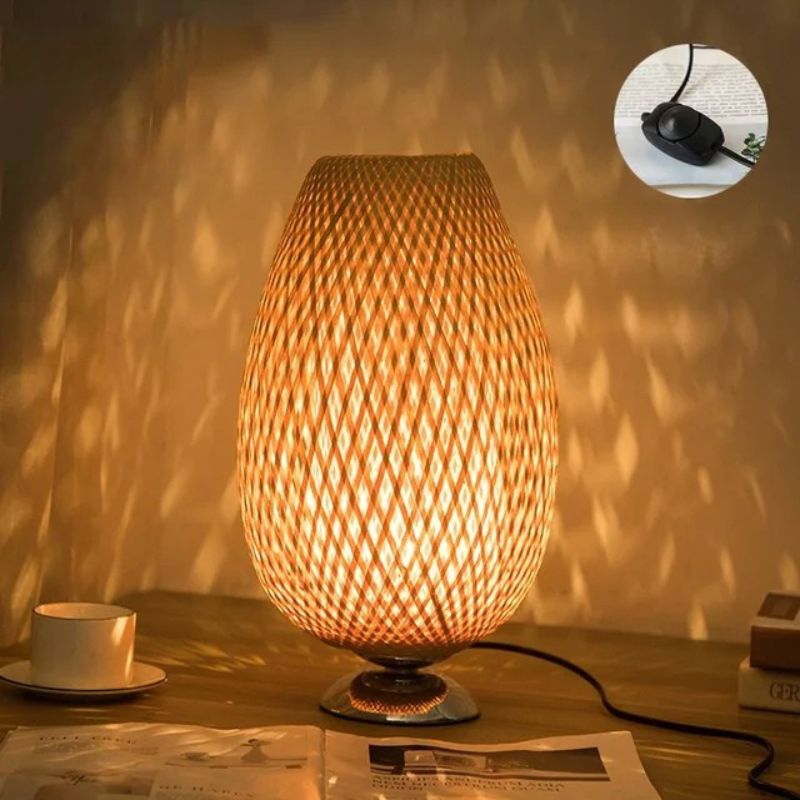 BAMBOO LUMINA – Vintage Table Lamp with Rustic Charm