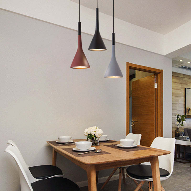 LUMINAIRE TRIANGLE – Modern Pendant Light Fixture