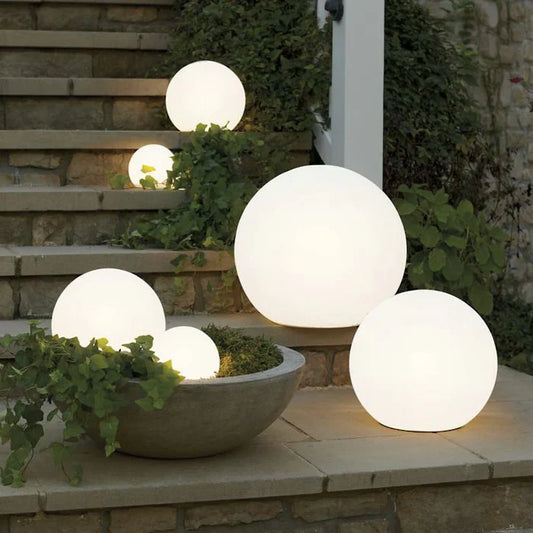 LUMINAIRE SPHERE – Enchanting LED Garden Light