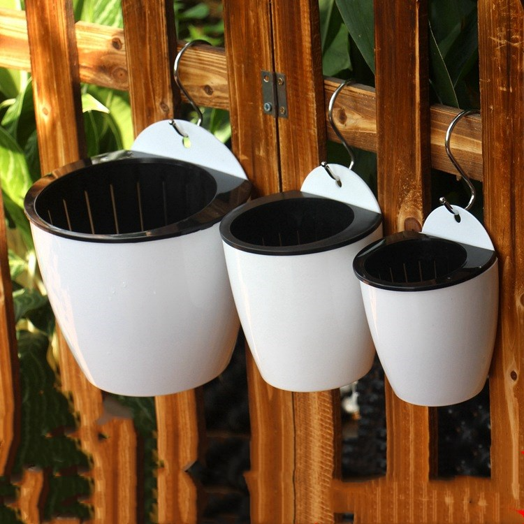 Effortless Self-Watering Wall-Mounted Plant Pot