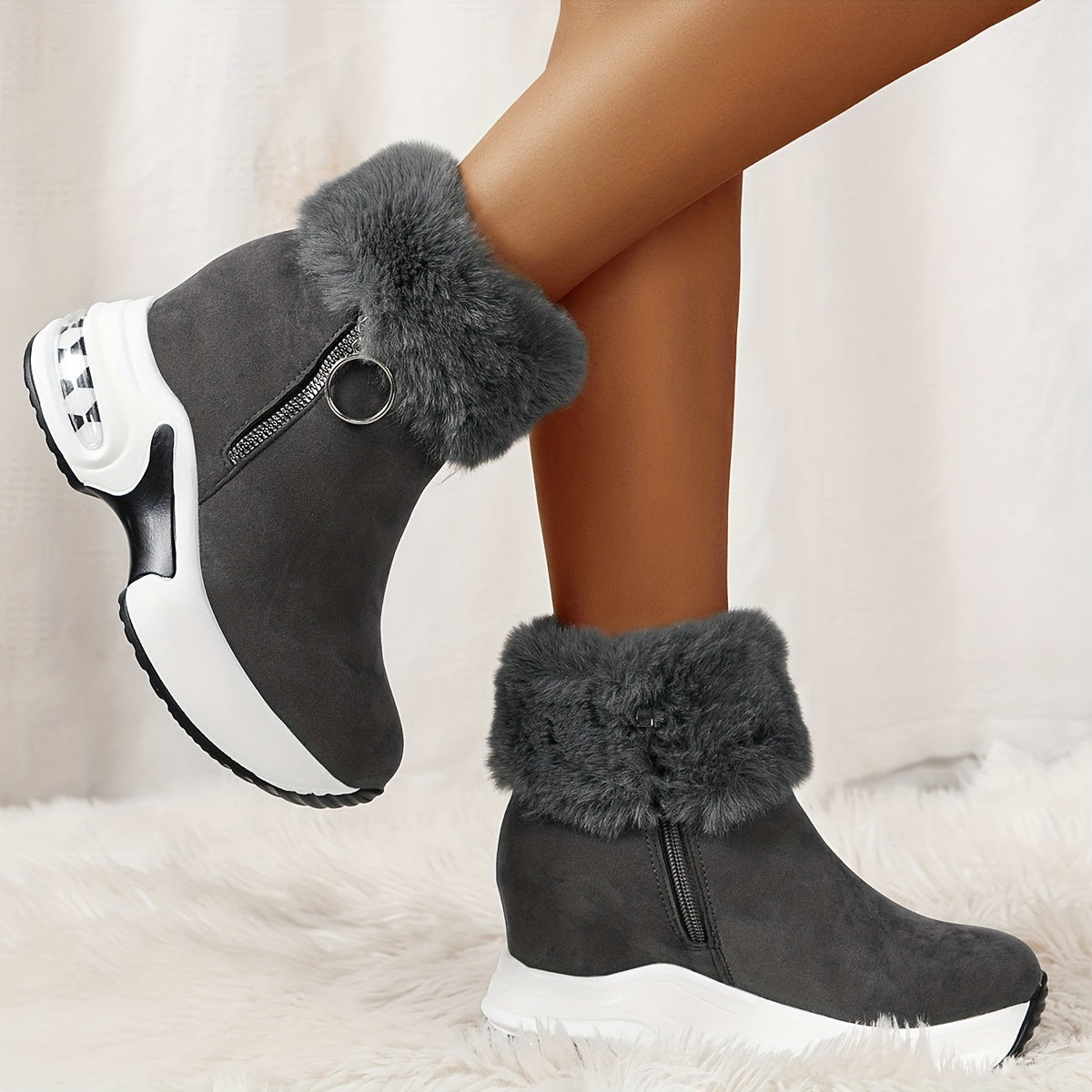 Trendy Women's Boots: Elegance Meets Comfort