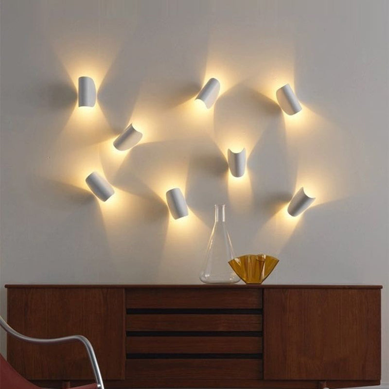 LUMINAIRE – Vibrant Modern Wall Light Fixture