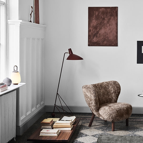 LUMINAIRE – Elegant Outdoor Patio Lantern for Cozy Gatherings