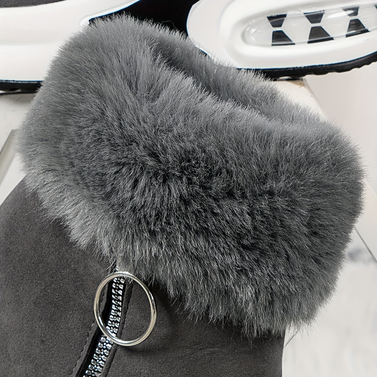 Trendy Women's Boots: Elegance Meets Comfort