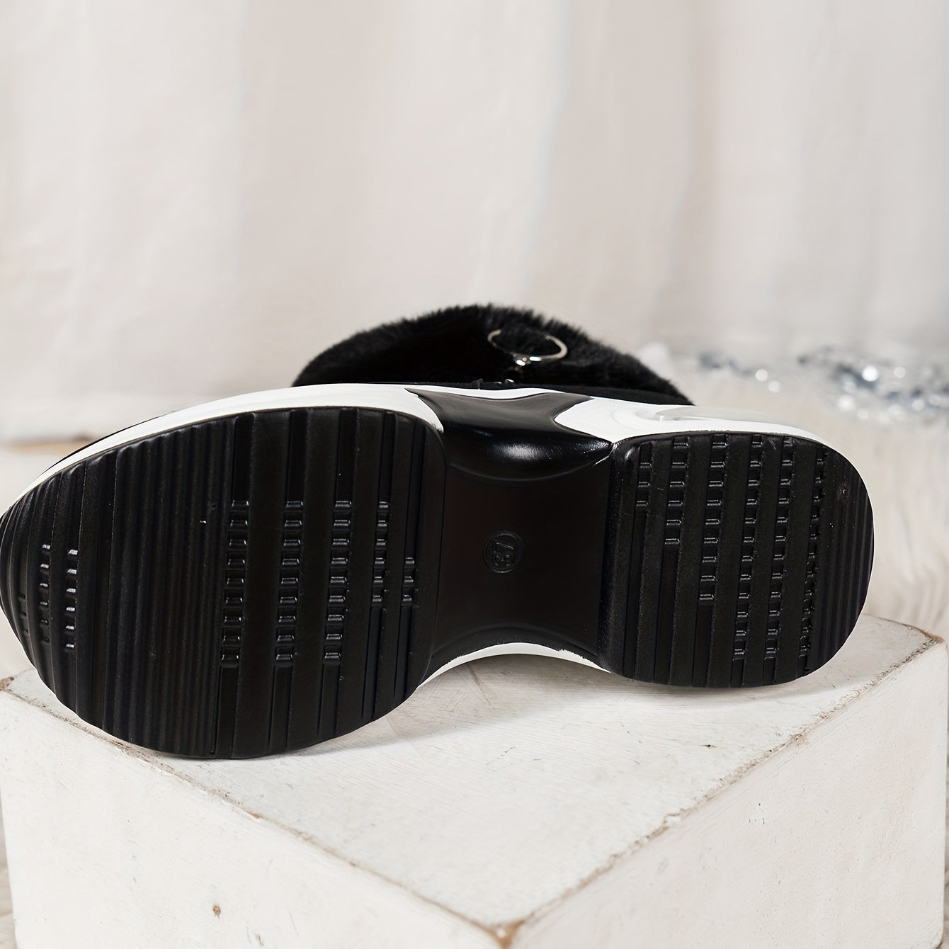 Trendy Women's Boots: Elegance Meets Comfort