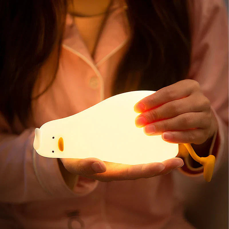 DREAMY DUCKLING – Cozy Night Light Companion