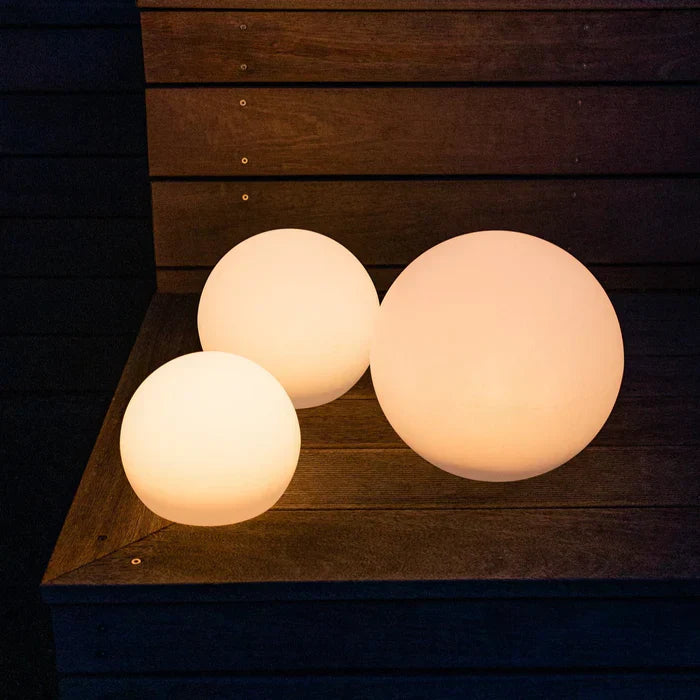 LUMINAIRE SPHERE – Enchanting LED Garden Light
