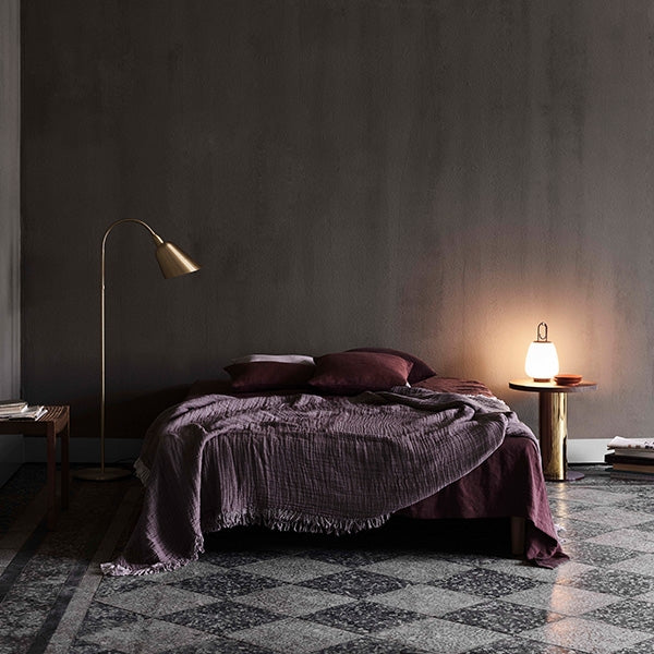 LUMINAIRE – Elegant Outdoor Patio Lantern for Cozy Gatherings