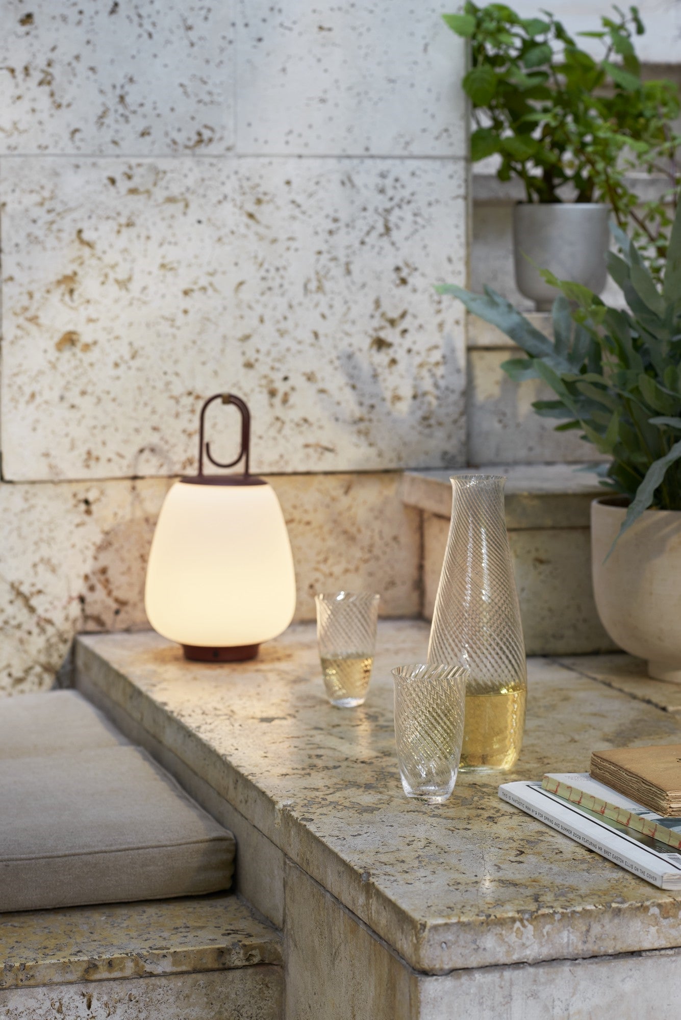 LUMINAIRE – Elegant Outdoor Patio Lantern for Cozy Gatherings