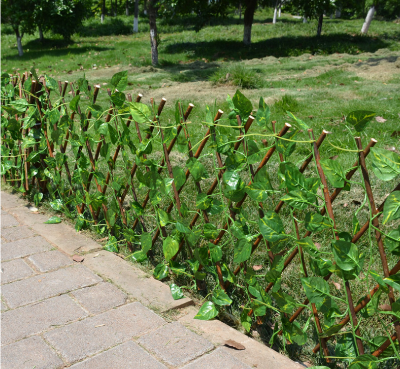 Flexible Ivy Privacy Screen for Balconies