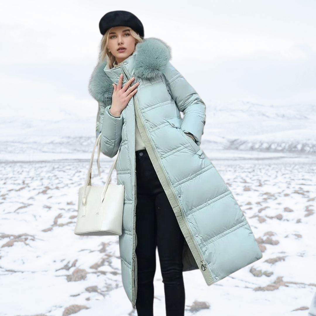 Luxurious Women's Winter Coat with Faux Fur