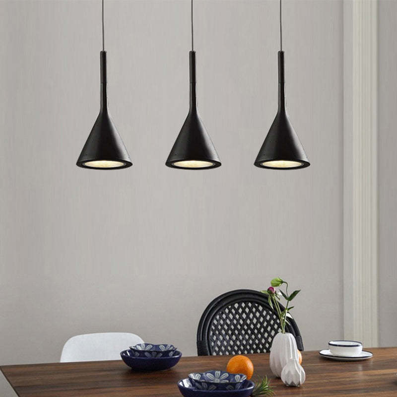 LUMINAIRE TRIANGLE – Modern Pendant Light Fixture