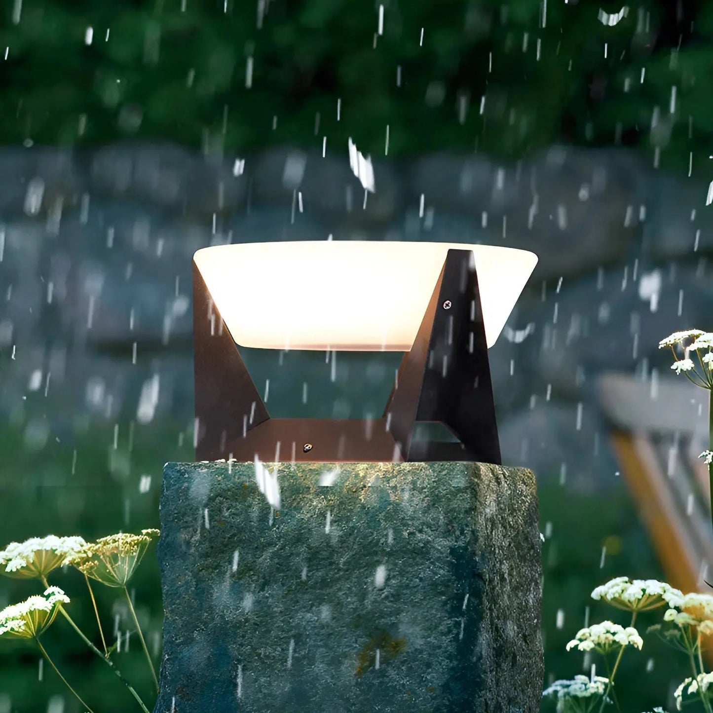 KAIYŪ – Elegant Solar Garden Lamp in Japanese Style