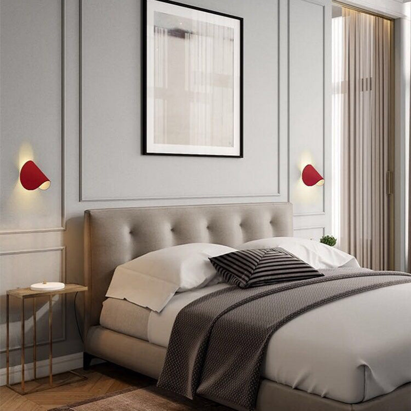 LUMINAIRE – Vibrant Modern Wall Light Fixture