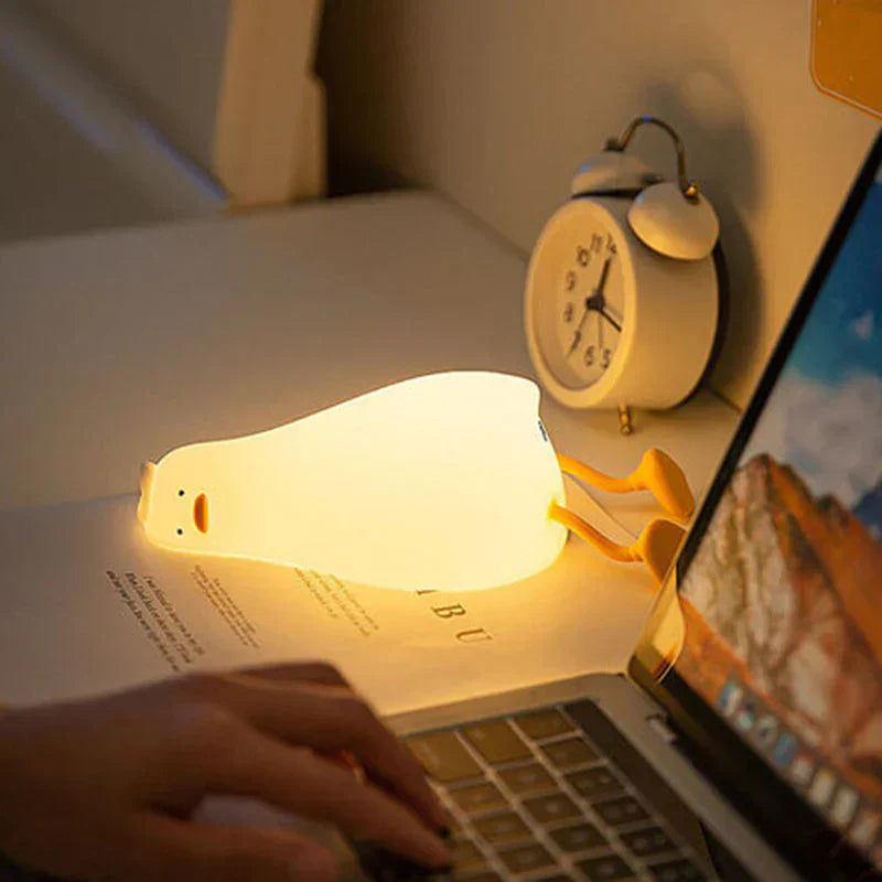 DREAMY DUCKLING – Cozy Night Light Companion