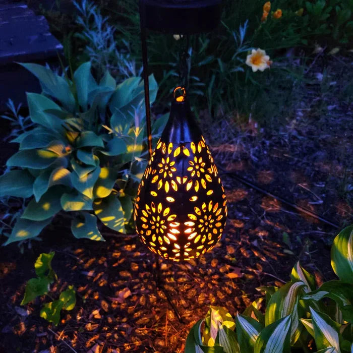 LUMINAIRE – Elegant Solar Garden Lamp Solution