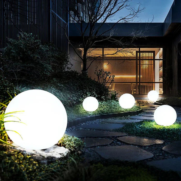 LUMINAIRE SPHERE – Enchanting LED Garden Light