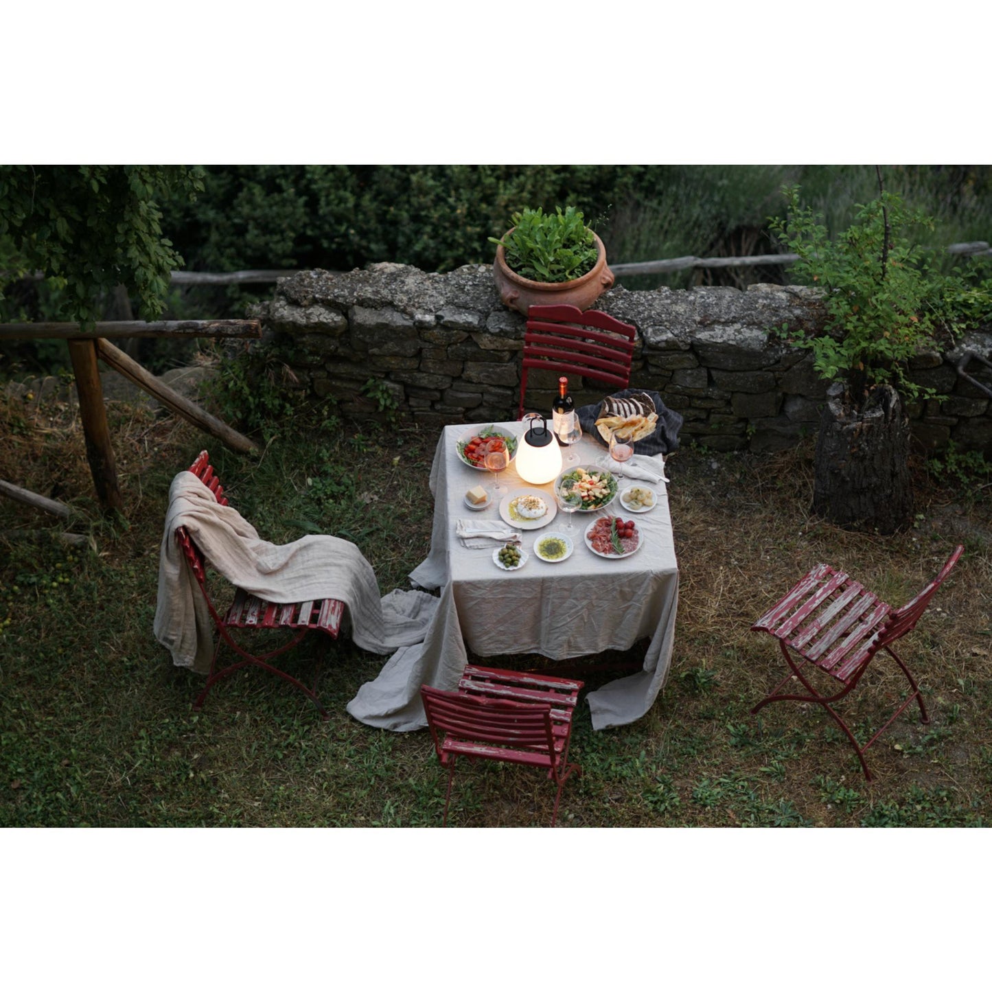 LUMINAIRE – Elegant Outdoor Patio Lantern for Cozy Gatherings