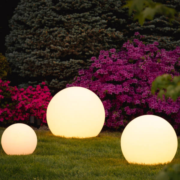 LUMINAIRE SPHERE – Enchanting LED Garden Light