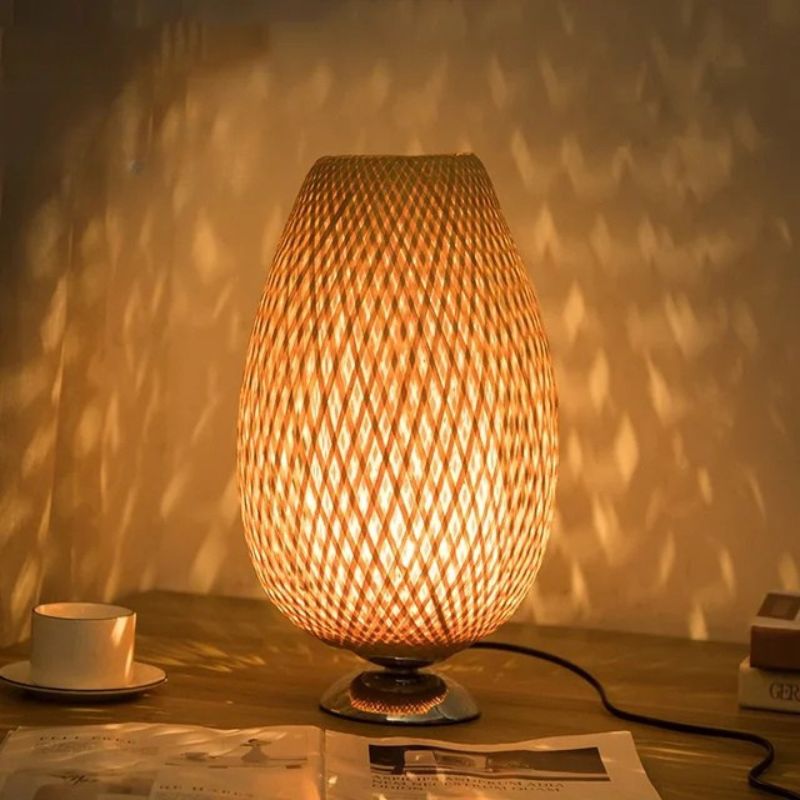 BAMBOO LUMINA – Vintage Table Lamp with Rustic Charm