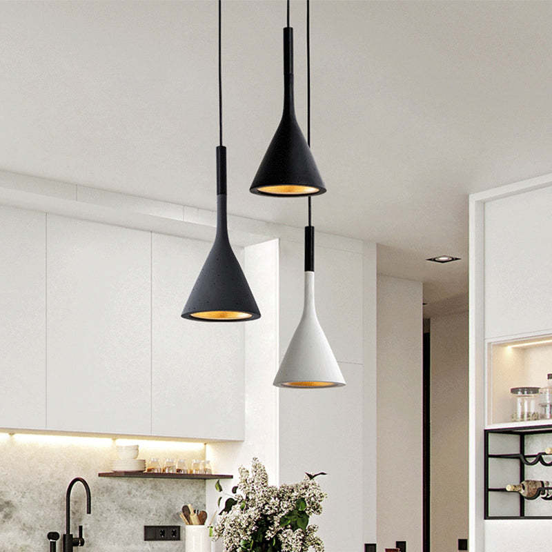 LUMINAIRE TRIANGLE – Modern Pendant Light Fixture
