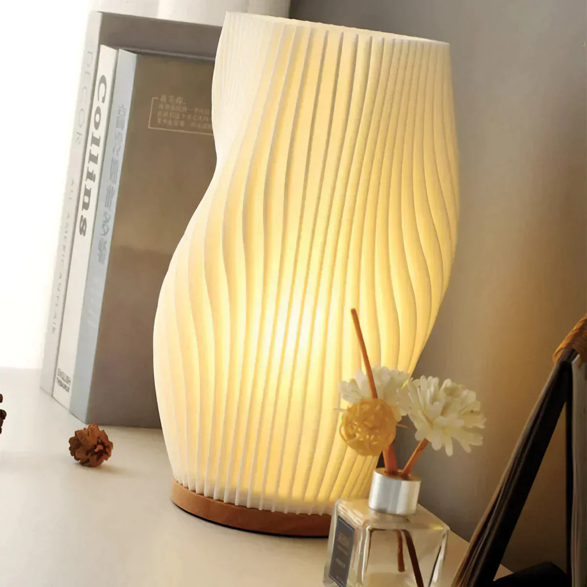 LUMINOUS WAVES – Contemporary Wavy Mood Light