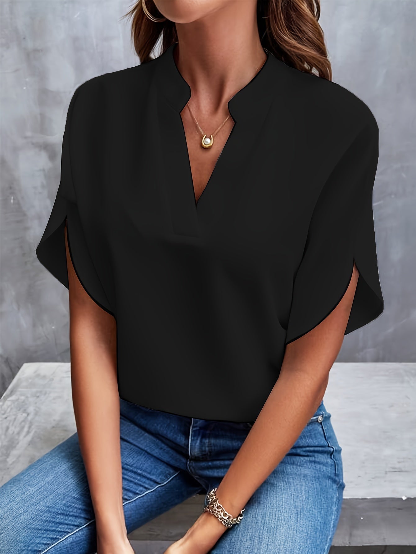Elegant Lightweight Women's Spring Blouse