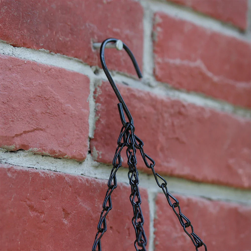Sturdy Plant Hangers with Robust Chains