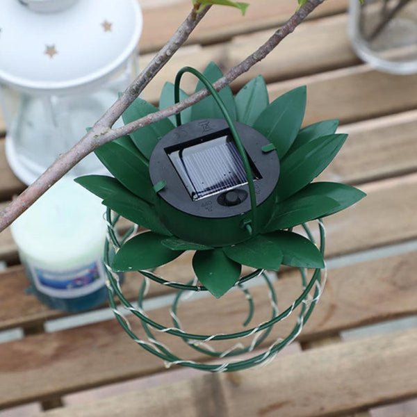 TROPILITE – Enchanting Solar Pineapple Garden Light