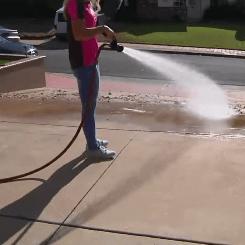 Versatile Garden Hose Spray Nozzle