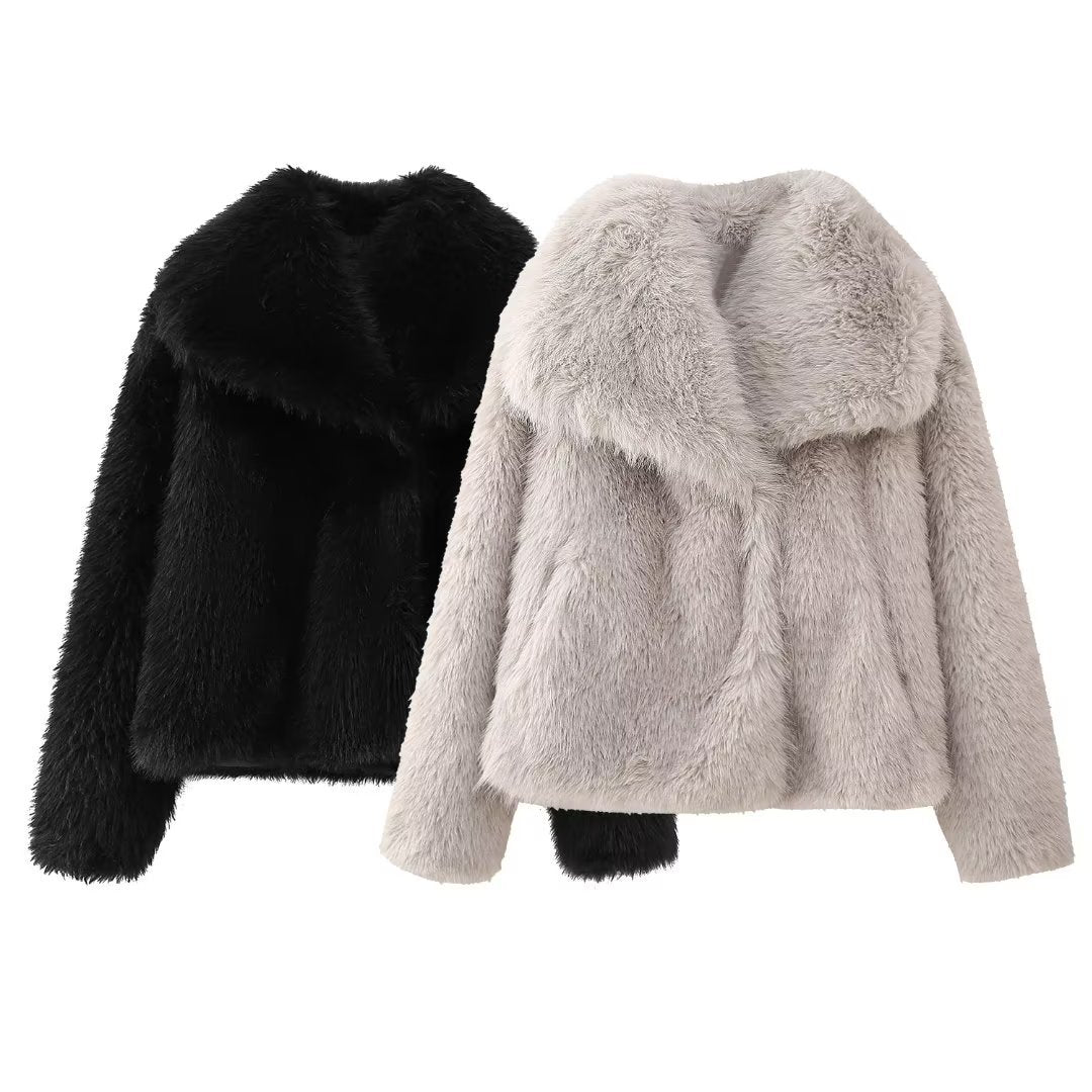 Elegant Faux Fur Coat for All Occasions
