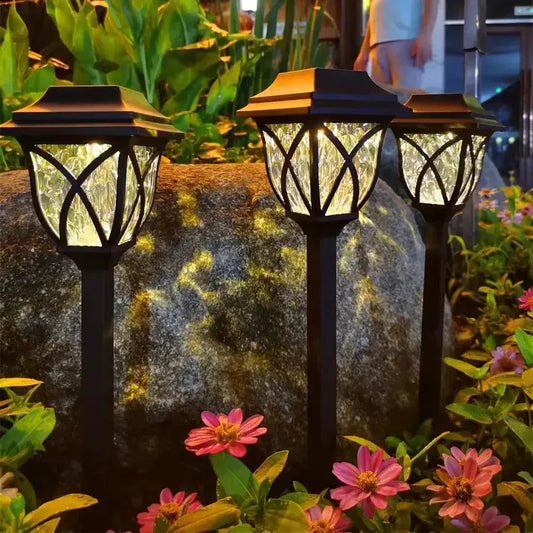 LUMINAIRE – Elegant Solar Garden Lighting Solution
