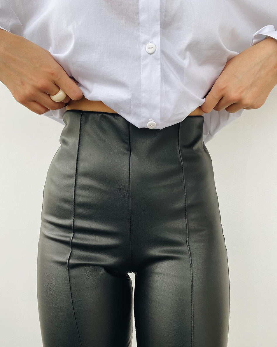 Luxurious Fleece-Lined Leather Stretch Leggings