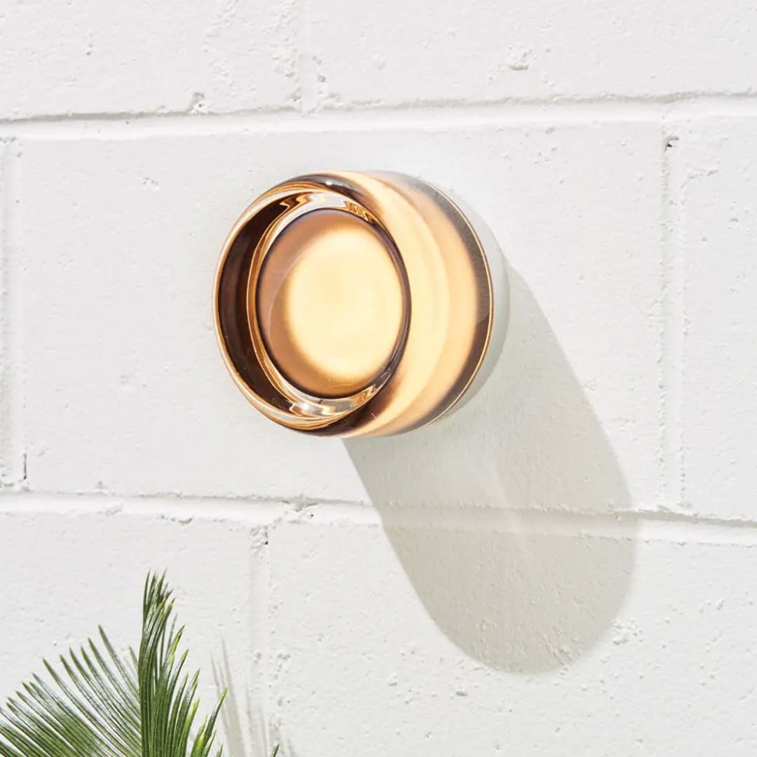 LUMINOUS – Chic Wall Light for Modern Spaces