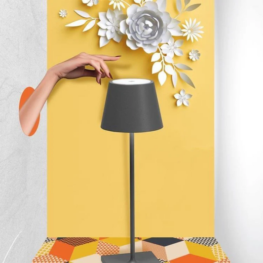 LUMINOUS – Elegant Cordless LED Table Lamp