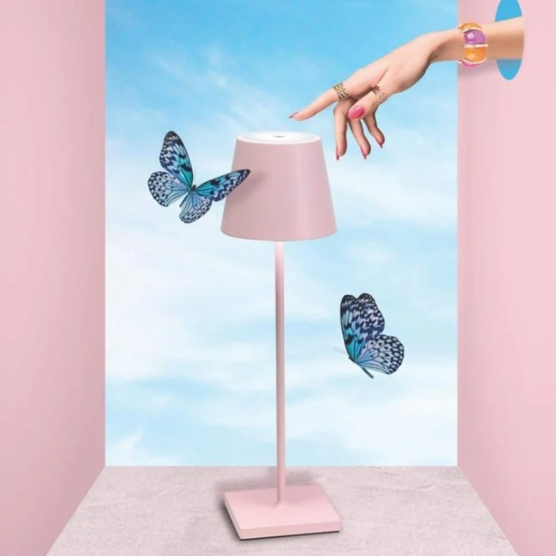 LUMINOUS – Elegant Cordless LED Table Lamp