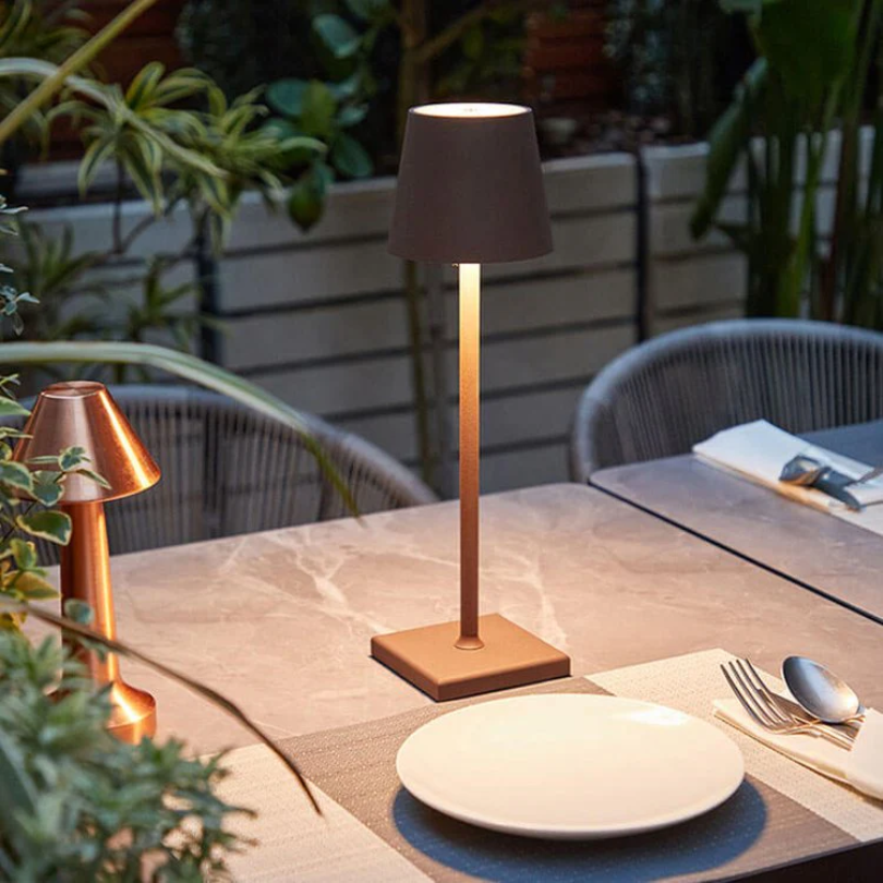 LUMINOUS – Elegant Cordless LED Table Lamp