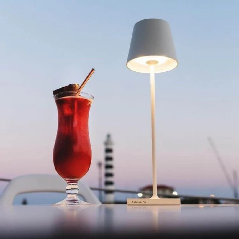 LUMINOUS – Elegant Cordless LED Table Lamp