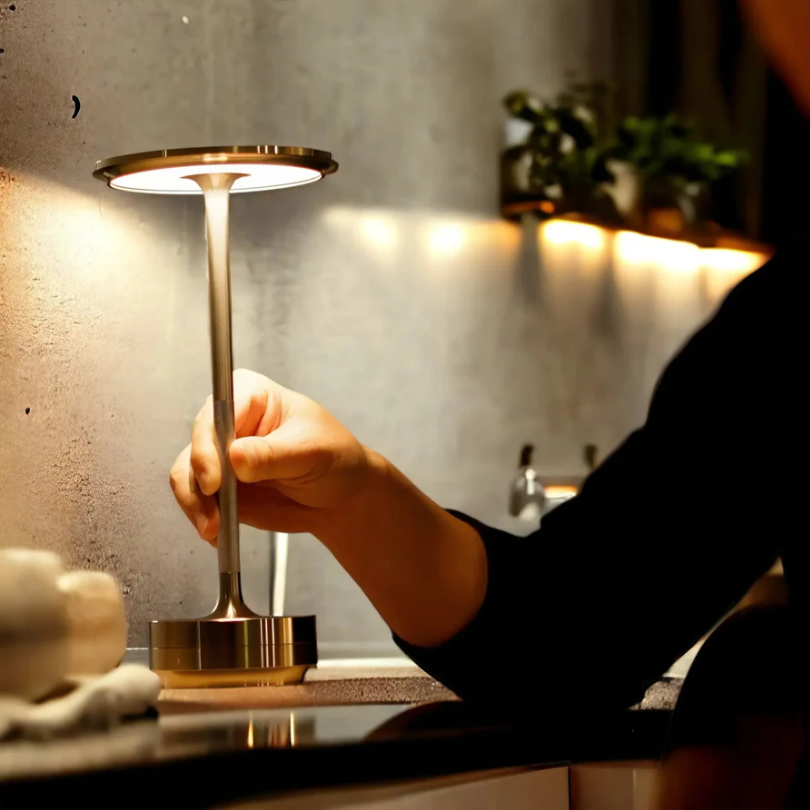 LUXELITE – Elegant Cordless Table Lamp for Atmosphere