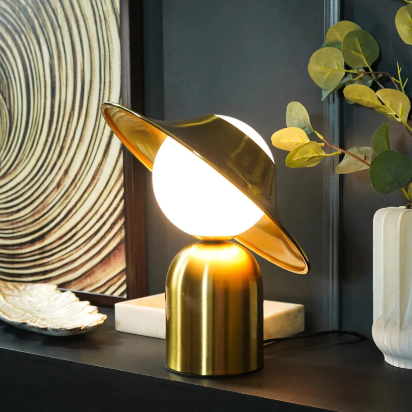 LUXELITE – Elegant Gold Metal Table Lamp