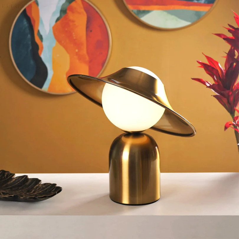 LUXELITE – Elegant Gold Metal Table Lamp