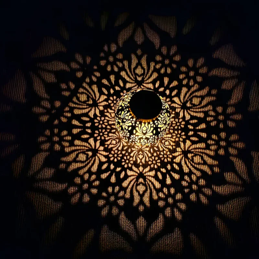 LUMINAIRE – Elegant Solar Hanging Garden Lamp