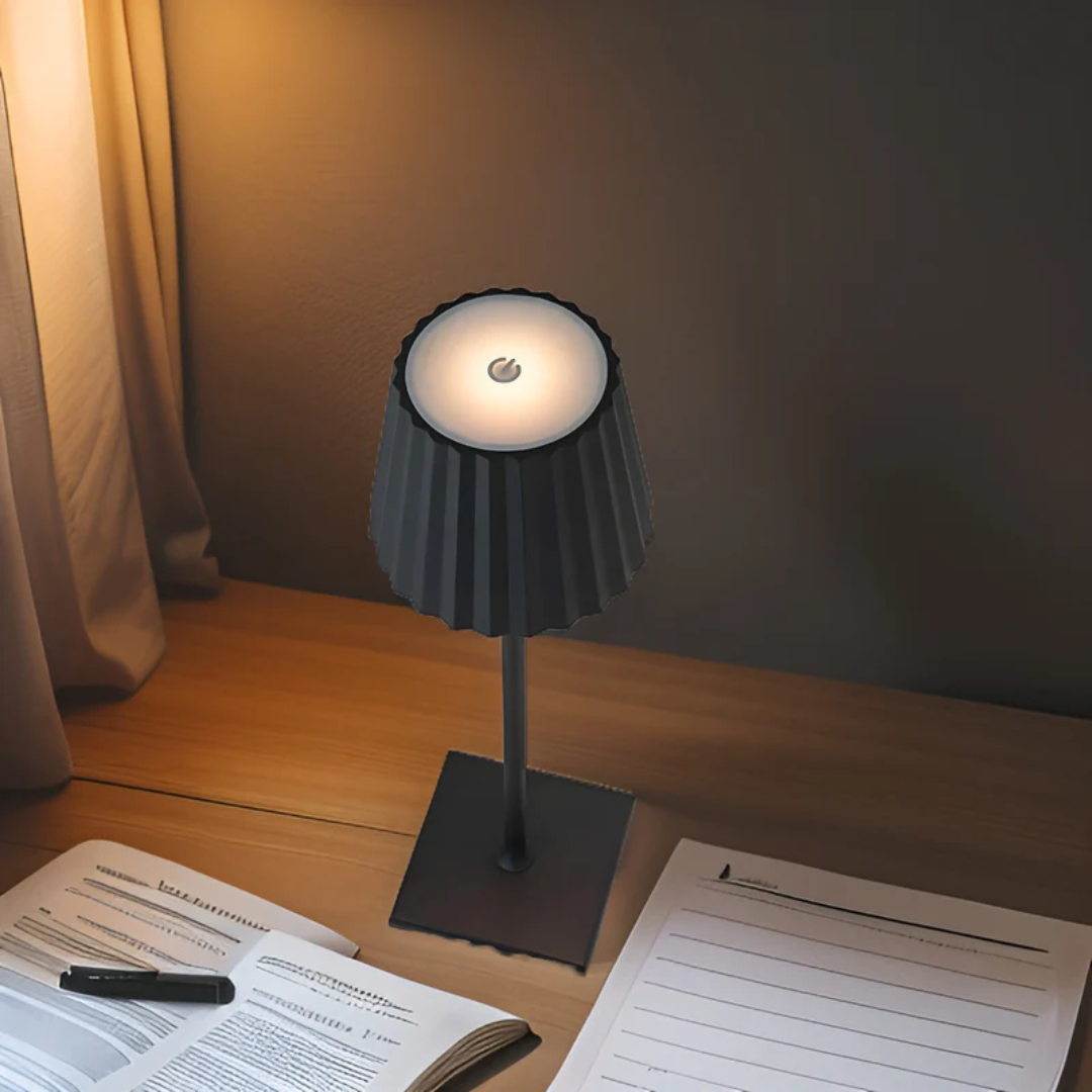 LUMINAIRE – Elegant Wireless Touch Table Lamp
