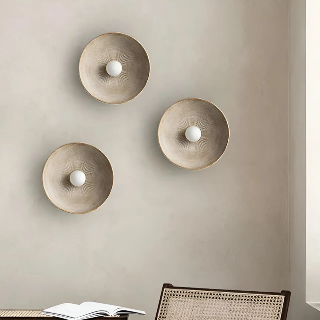 LUMINAIRE – Elegant Wabi-Sabi Wall Light