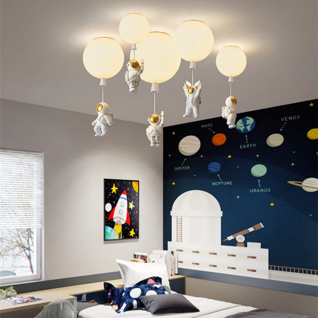 LUNARIS – Enchanting Astronaut Ceiling Light for Kids